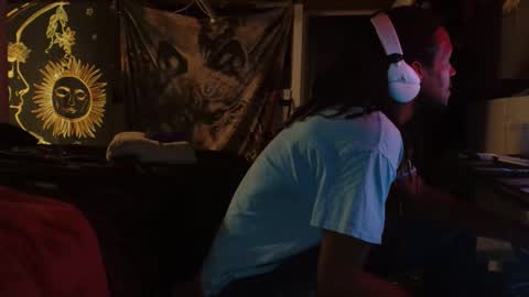 Snapshot of xxxjrstrokesxxx chatting on 12-18-25, 02:39 xxxjrstrokesxxx online show from 12-18-25, 02:39