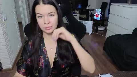 Alisa online show from 11-15-25, 10:37