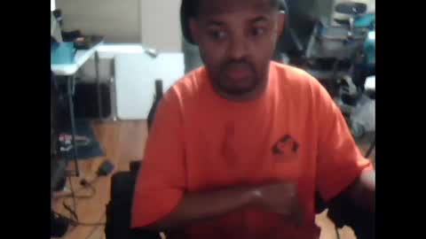 Snapshot of xxxonwheelz chatting on 10-06-25, 11:02 xxxonwheelz online show from 10-06-25, 11:02