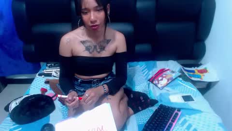 xxxreinasexyassxxx online show from 03-10-25, 04:57