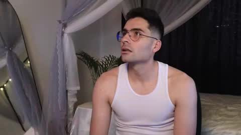 July and Fer online show from 02-05-26, 01:05