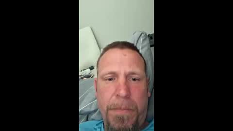 Snapshot of xzvwhsahogln chatting on 02-28-26, 02:40 Renegade23 online show from 02-28-26, 02:40