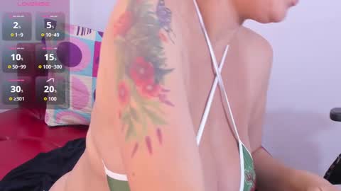 Yahaira online show from 12-26-24, 01:54