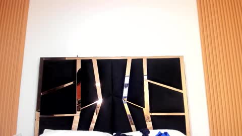 Yahaira online show from 01-06-26, 01:04