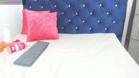 yaiza_sexylovee online show from 10-25-25, 11:43