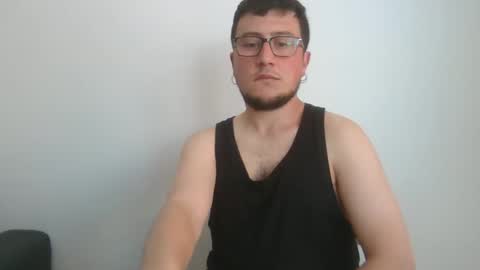 Snapshot of yakajoe97 chatting on 04-24-26, 01:35 yakajoe97 online show from 04-24-26, 01:35