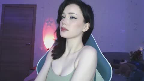 Snapshot of yamilean chatting on 01-08-25, 10:16 Yami online show from 01-08-25, 10:16