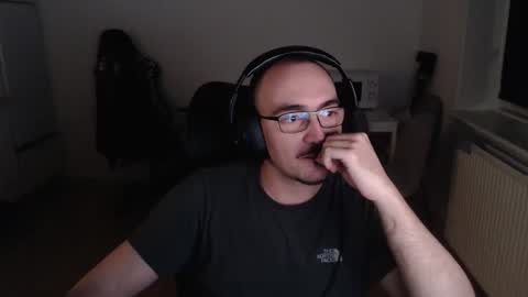 Snapshot of yamillamal157 chatting on 11-03-25, 11:15 YamilLamal online show from 11-03-25, 11:15