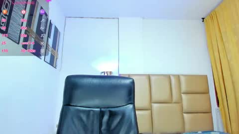 Naomi online show from 09-14-25, 07:35