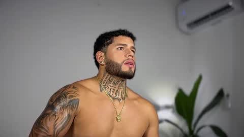 yamp sambrano online show from 10-31-25, 09:27