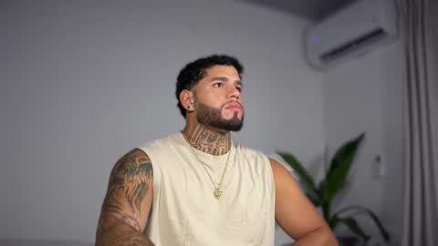 yamp sambrano online show from 11-08-25, 12:11