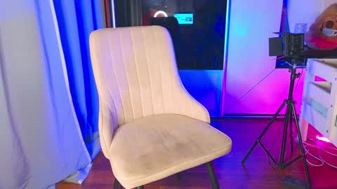 Yan online show from 02-03-25, 05:35