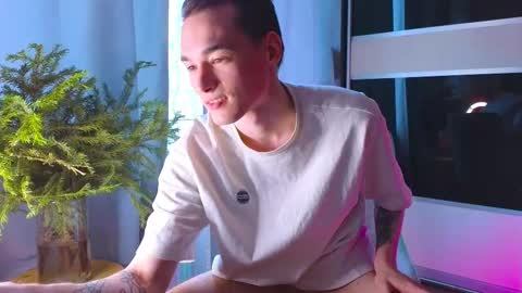 Yan online show from 02-19-25, 06:33