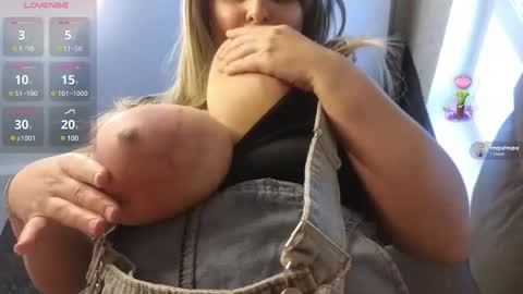 Yana May online show from 01-22-25, 09:24