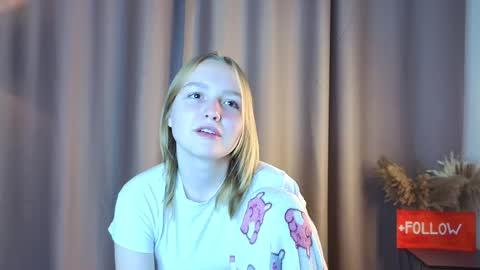 Kate online show from 09-11-25, 01:11