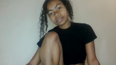 Snapshot of yannick_01 chatting on 06-03-26, 11:02 yannick_01 online show from 06-03-26, 11:02
