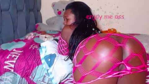 yanniiz online show from 02-25-26, 05:39