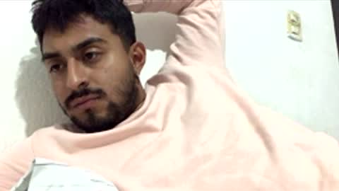 Snapshot of yanose117 chatting on 11-29-25, 04:37 Jony online show from 11-29-25, 04:37