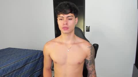 yanpaul83 online show from 11-15-25, 08:38