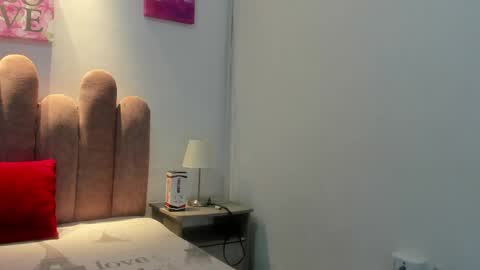 Snapshot of yara10_ chatting on 04-22-26, 11:34 yara10_ online show from 04-22-26, 11:34