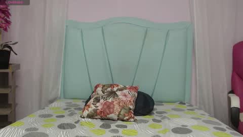 Yara online show from 03-17-26, 01:32