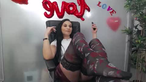 Yara online show from 02-15-26, 07:51