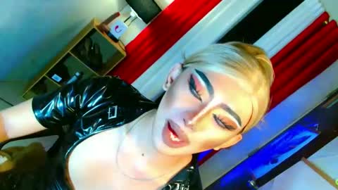 Snapshot of yasii19 chatting on 11-30-25, 04:00 miss yasii online show from 11-30-25, 04:00