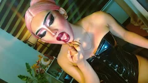 Snapshot of yasii19 chatting on 07-23-26, 12:47 miss yasii online show from 07-23-26, 12:47