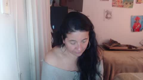 yasmin_love85 online show from 11-11-25, 02:06