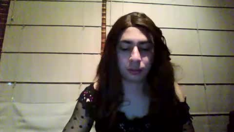 Snapshot of yasmin_paez23 chatting on 01-05-25, 02:27 Yasmin Paez online show from 01-05-25, 02:27