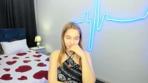 Yasmina online show from 10-07-25, 01:19