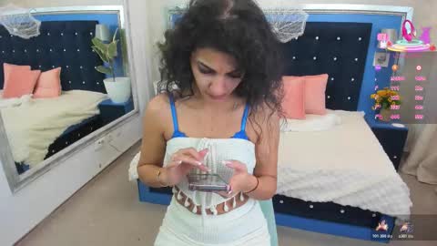 yasmine online show from 12-17-25, 08:42