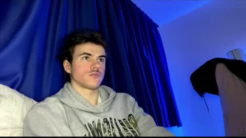 Snapshot of yayay333 chatting on 01-09-26, 05:26 yayay333 online show from 01-09-26, 05:26