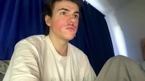 Snapshot of yayay333 chatting on 01-14-26, 01:39 yayay333 online show from 01-14-26, 01:39