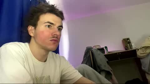 Snapshot of yayay333 chatting on 02-09-26, 01:04 yayay333 online show from 02-09-26, 01:04