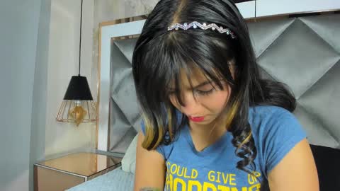 Snapshot of yayi_derek chatting on 01-13-25, 11:52 yayi derek online show from 01-13-25, 11:52