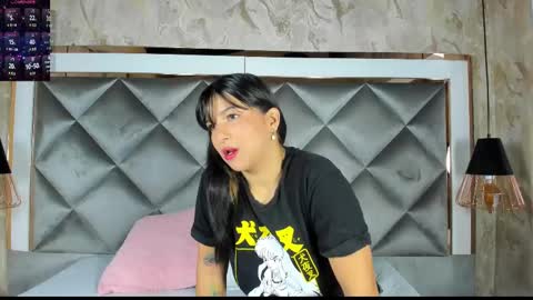 Snapshot of yayi_derek chatting on 02-10-25, 11:36 yayi derek online show from 02-10-25, 11:36