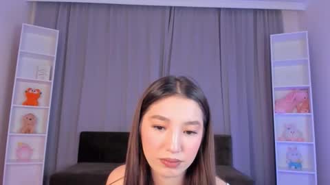 Jenny online show from 10-20-25, 01:11