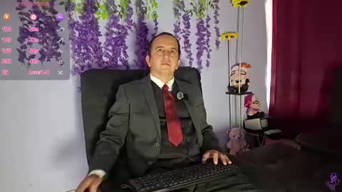 Snapshot of yazfore chatting on 06-24-26, 02:49 Hazzan online show from 06-24-26, 02:49