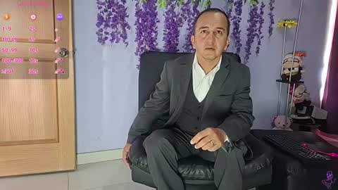 Snapshot of yazfore chatting on 07-20-26, 02:08 Hazzan online show from 07-20-26, 02:08