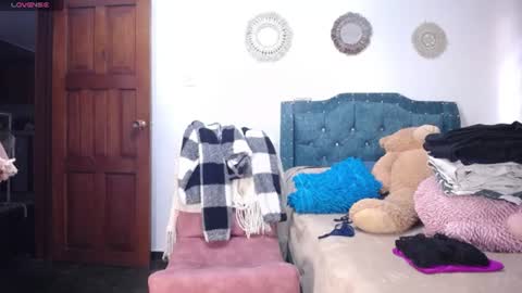 Snapshot of yazmin_mature chatting on 07-16-26, 05:41 Jasmin online show from 07-16-26, 05:41