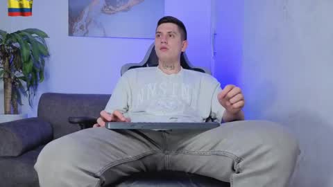 YEIKO ROMERO online show from 04-17-26, 05:43