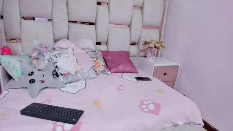 Yeins online show from 11-21-25, 11:09