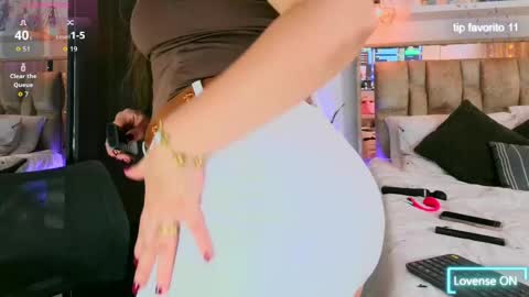 yellow_lily online show from 06-02-26, 04:31