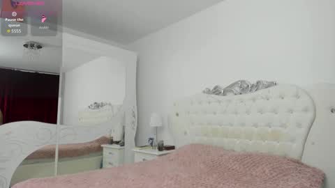 yennefer13 online show from 11-17-25, 09:31