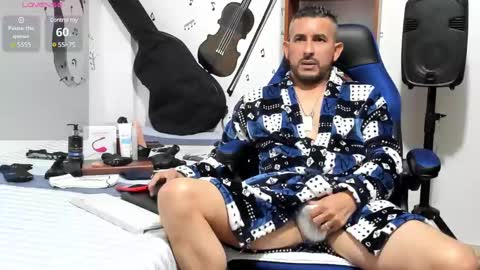 Yeol online show from 01-26-25, 06:16