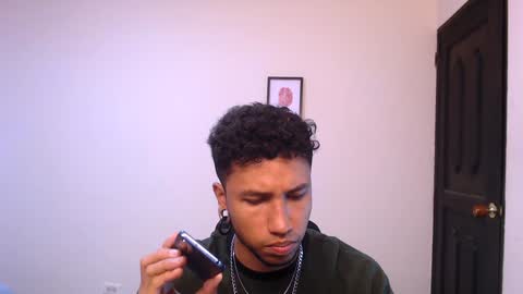 Yeff ind. model  online show from 12-19-24, 06:34