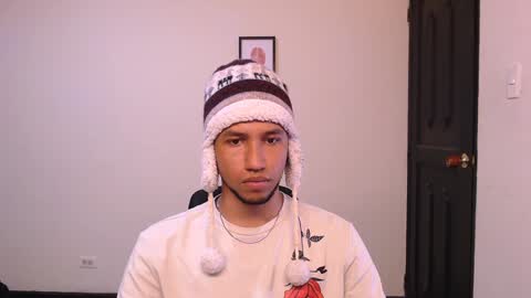 Yeff ind. model  online show from 12-25-24, 12:16