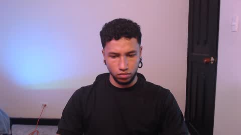 Yeff ind. model  online show from 01-08-25, 09:23