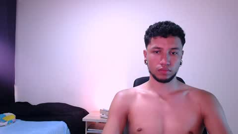 Yeff ind. model  online show from 02-05-25, 01:58